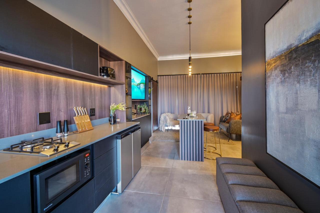 Summer Palace Guesthouse Bloemfontein Bagian luar foto