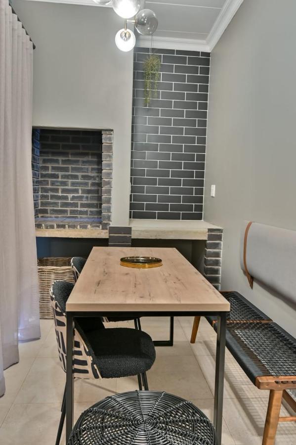 Summer Palace Guesthouse Bloemfontein Bagian luar foto