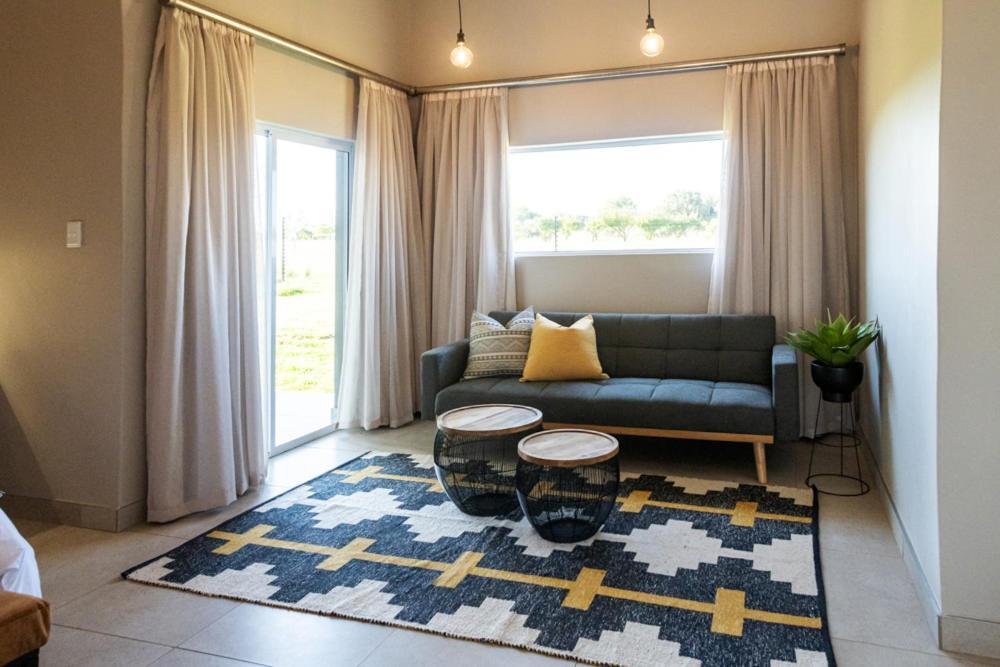 Summer Palace Guesthouse Bloemfontein Bagian luar foto