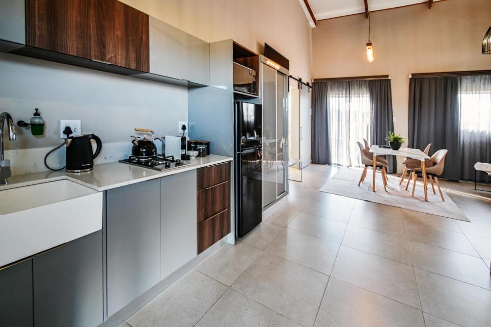 Summer Palace Guesthouse Bloemfontein Bagian luar foto