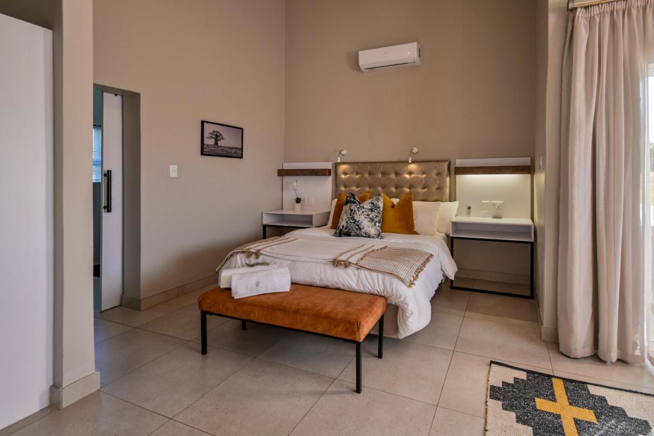 Summer Palace Guesthouse Bloemfontein Bagian luar foto