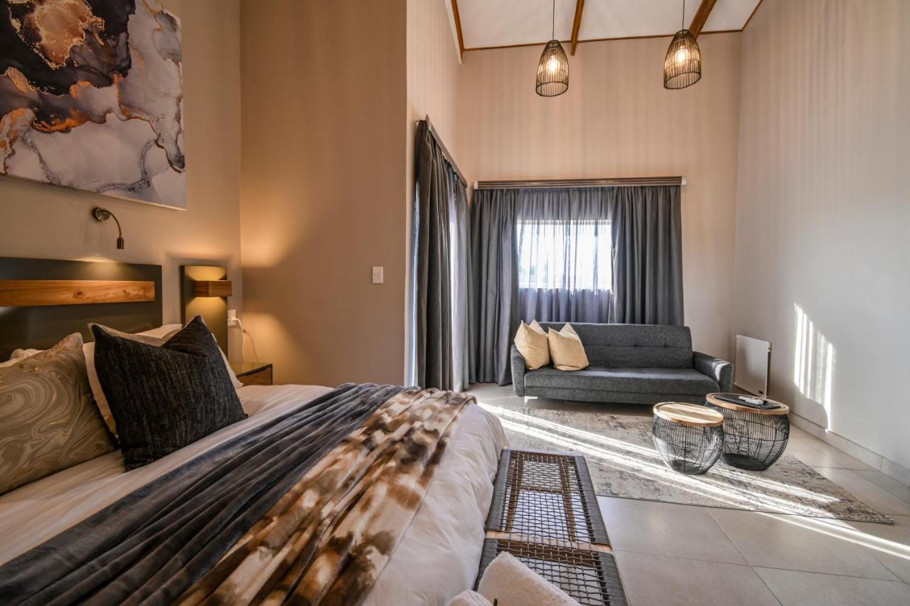 Summer Palace Guesthouse Bloemfontein Bagian luar foto