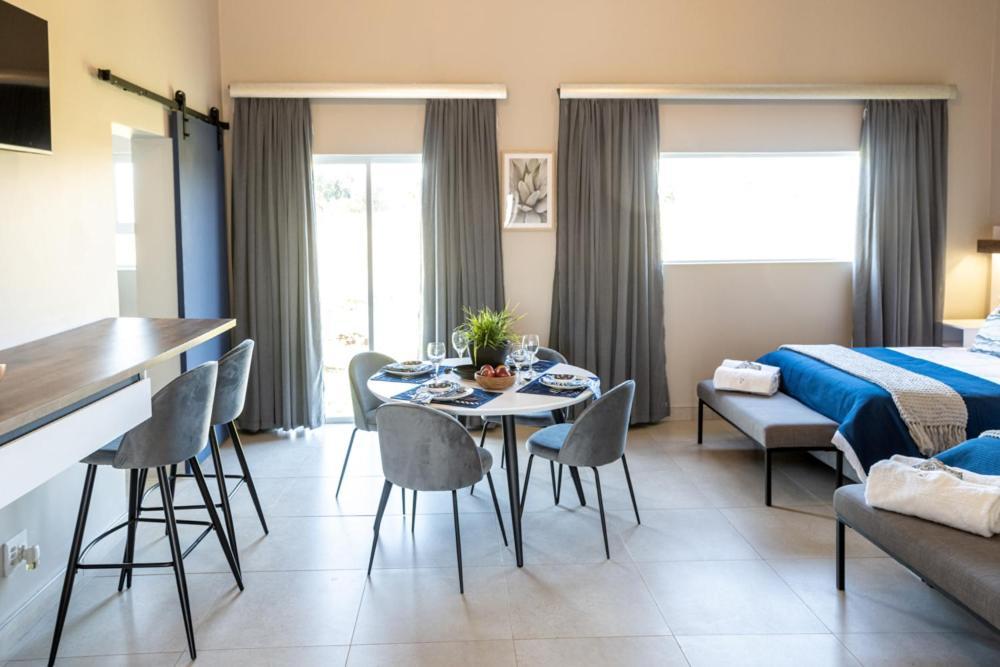 Summer Palace Guesthouse Bloemfontein Bagian luar foto